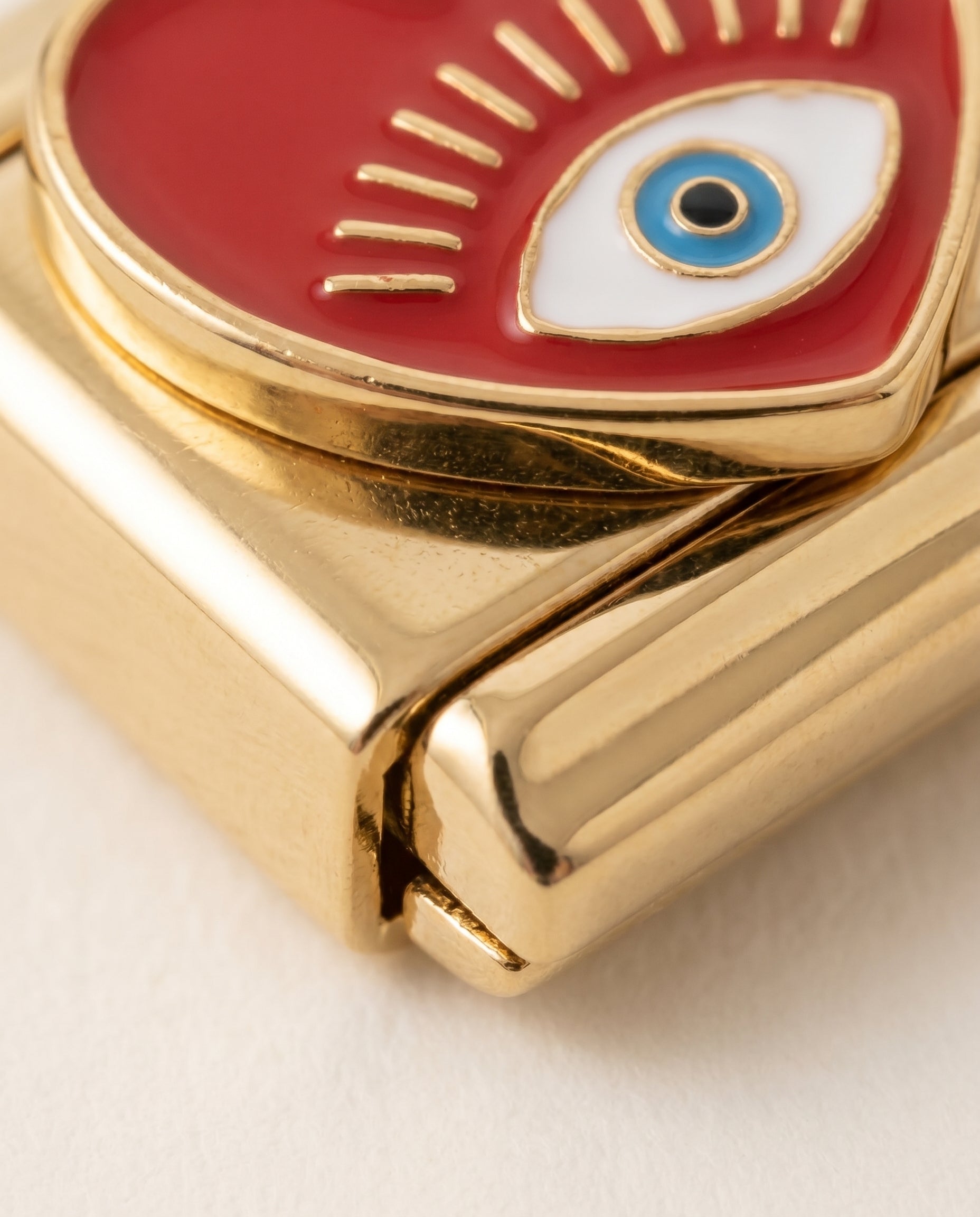 Italian Charm Herzauge Nahaufnahme Pop-Art Emaille-Detail auf Gold