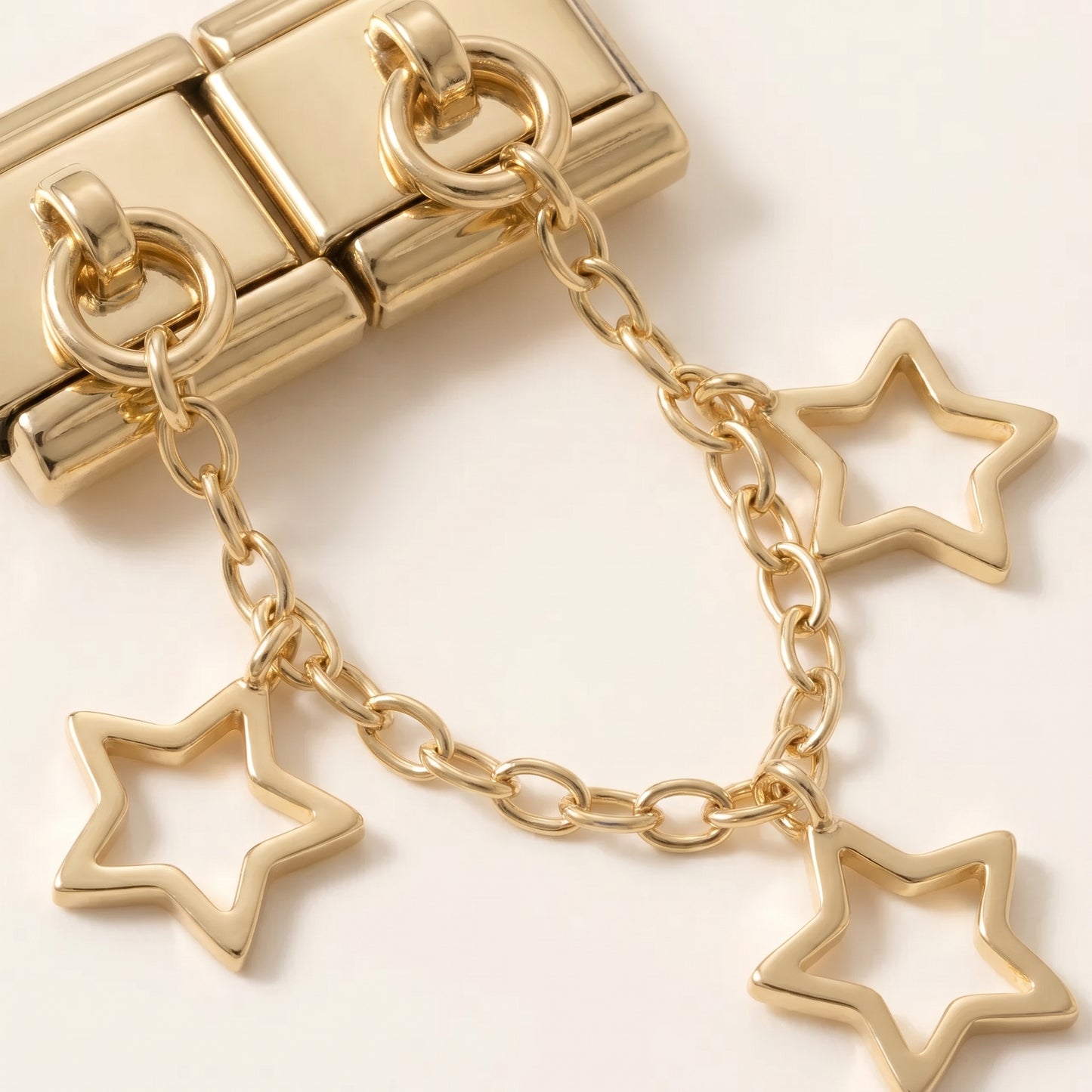 Italian Charm Sternenkette Nahaufnahme funkelnde Stern-Details