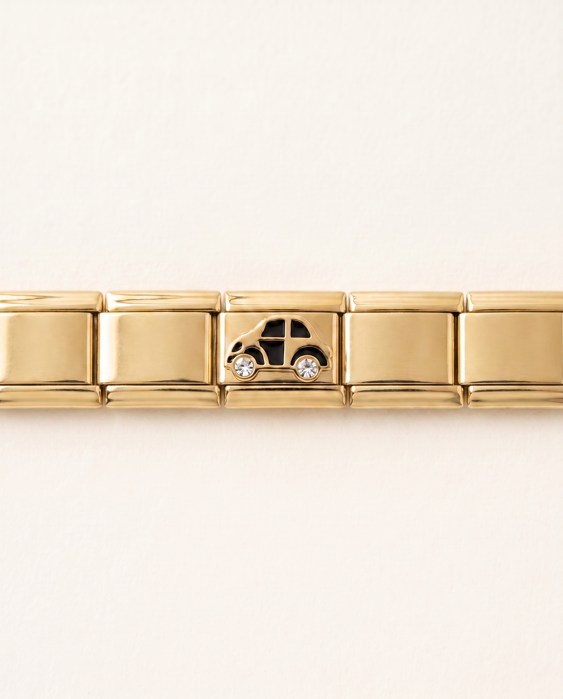 Street Style Auto Charm seitliche Ansicht Edelstahl Gold-Finish